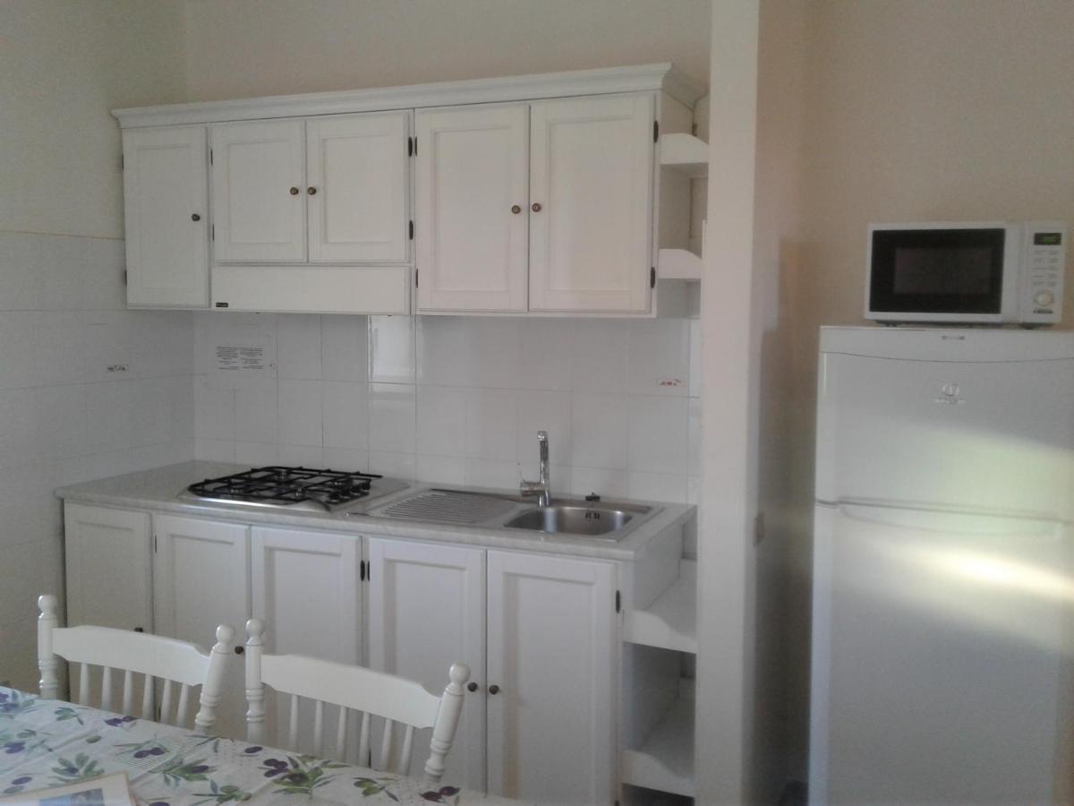 Residence Spiaggia Bianca Golfo Aranci Esterno foto
