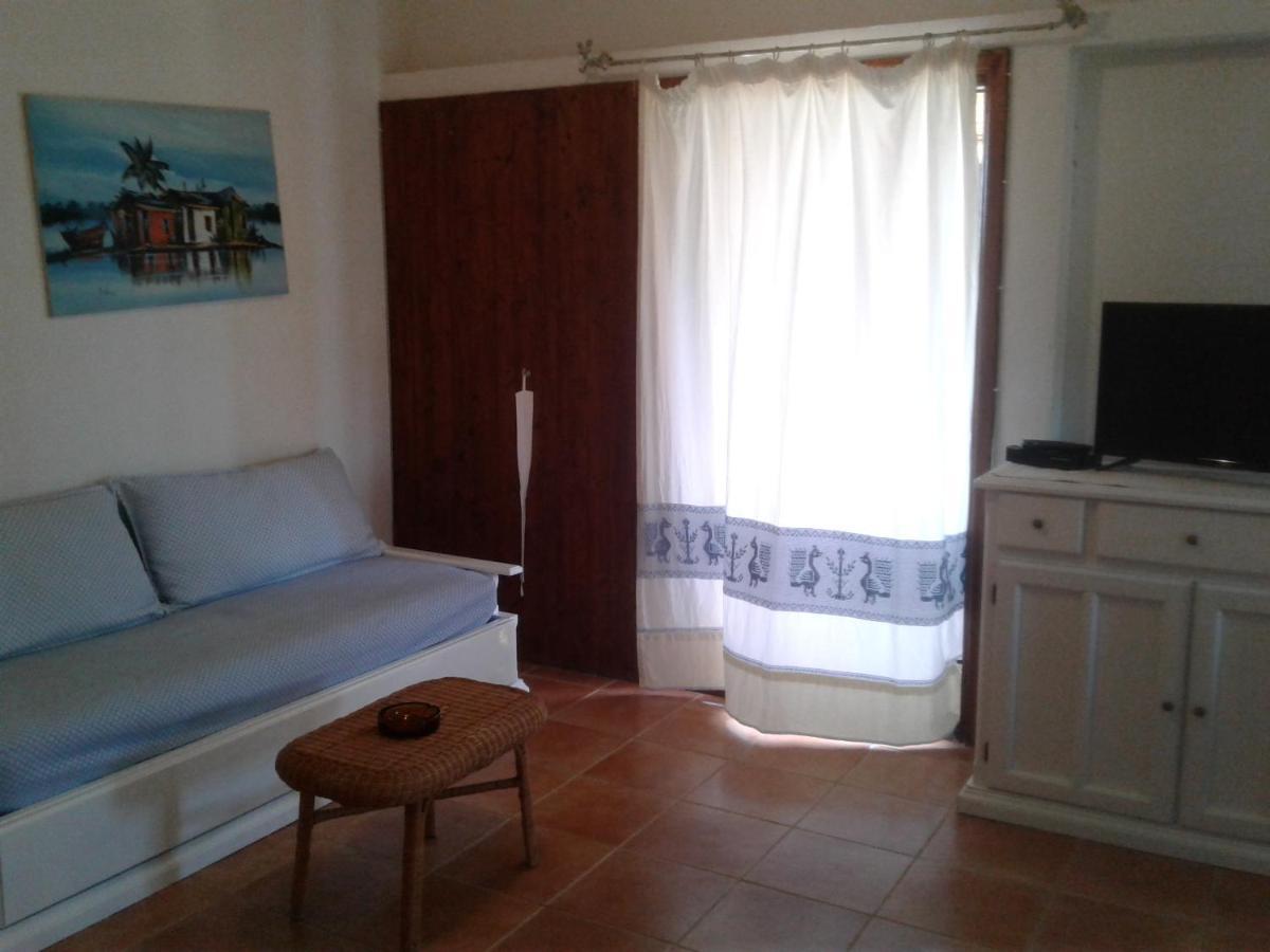 Residence Spiaggia Bianca Golfo Aranci Esterno foto