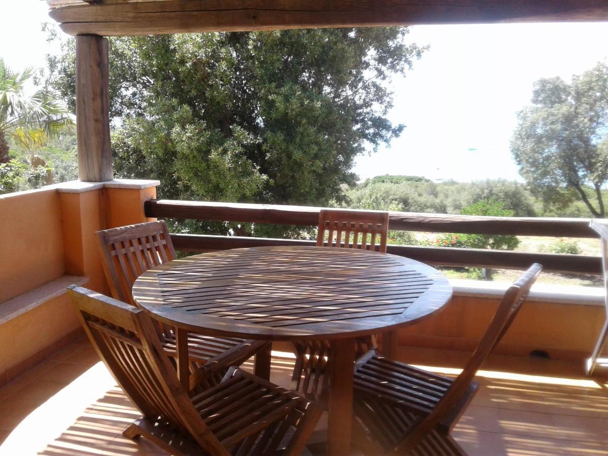 Residence Spiaggia Bianca Golfo Aranci Esterno foto