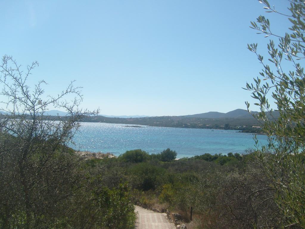 Residence Spiaggia Bianca Golfo Aranci Esterno foto