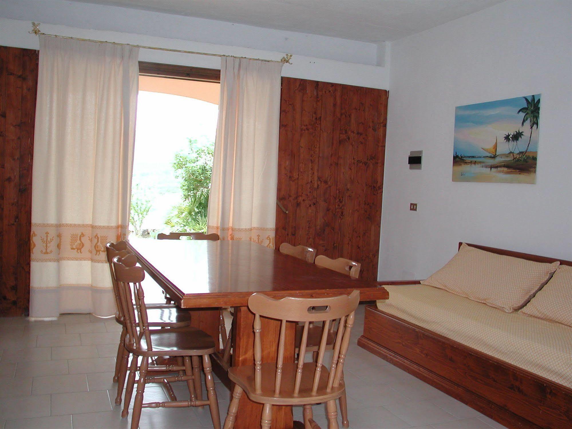 Residence Spiaggia Bianca Golfo Aranci Esterno foto