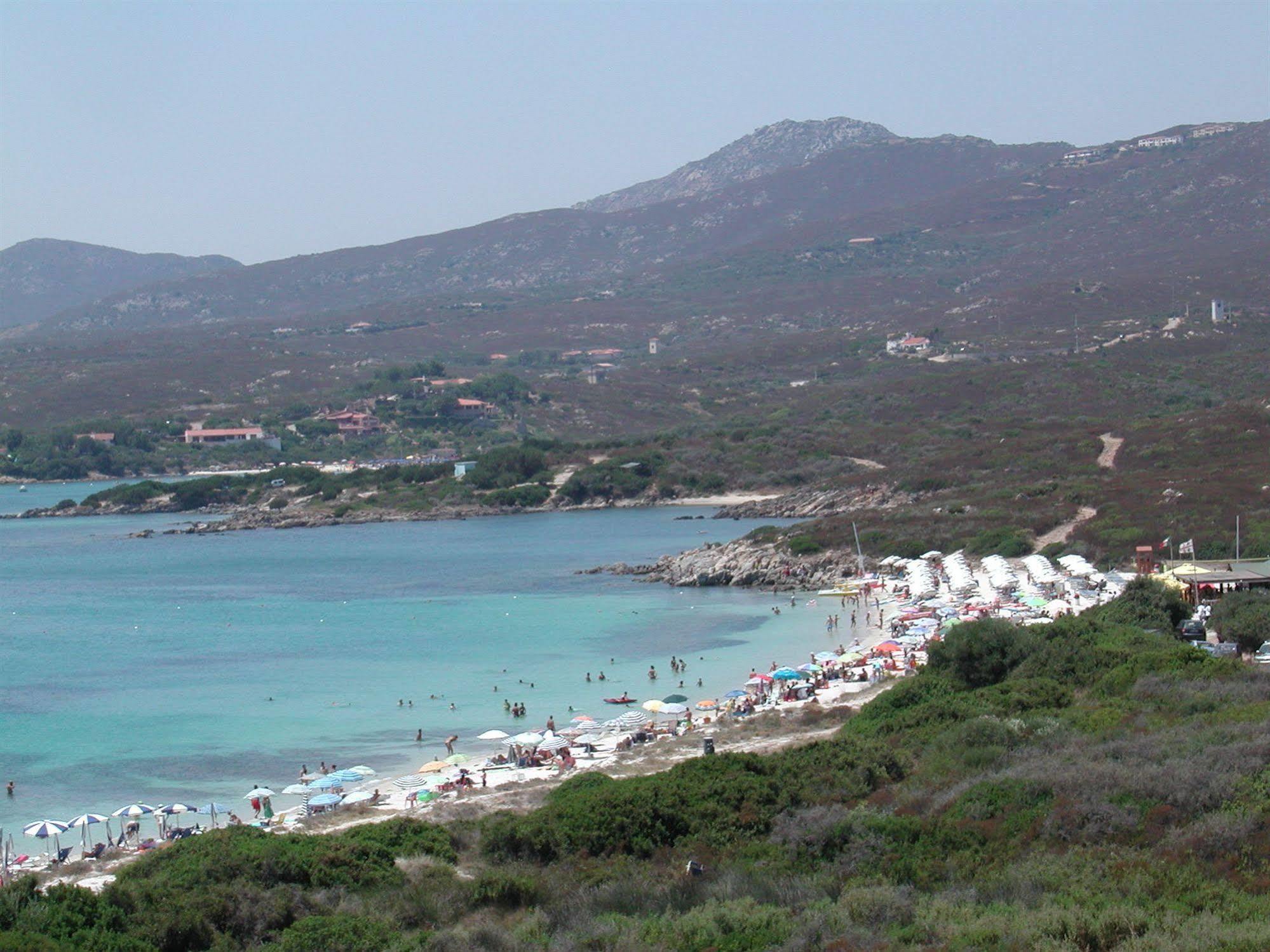 Residence Spiaggia Bianca Golfo Aranci Esterno foto